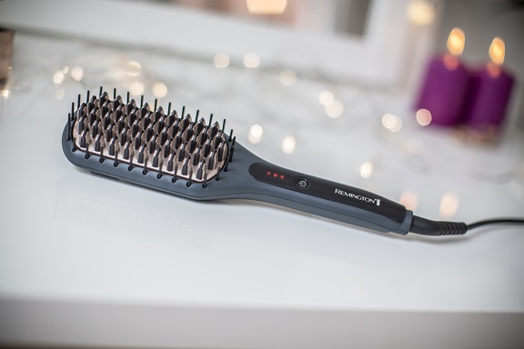 Da Remington la nuovissima Straight Brush per capelli perfettamente lisci
