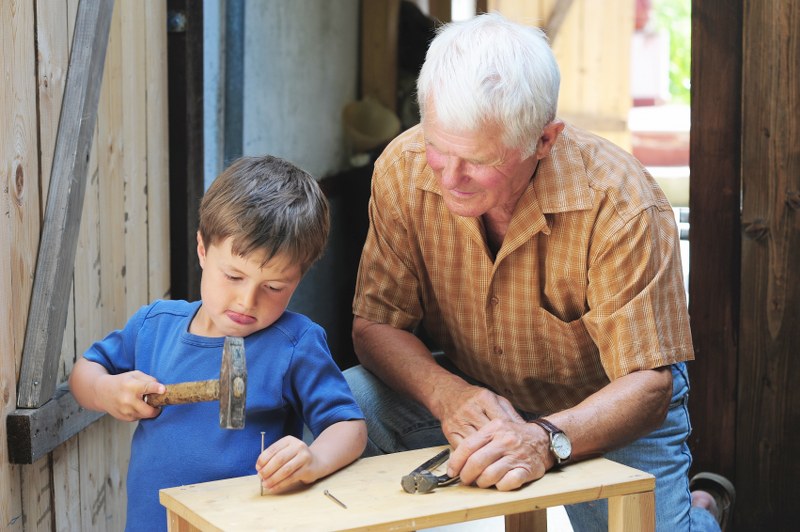 Il bricolage aiuta a mantenersi giovani