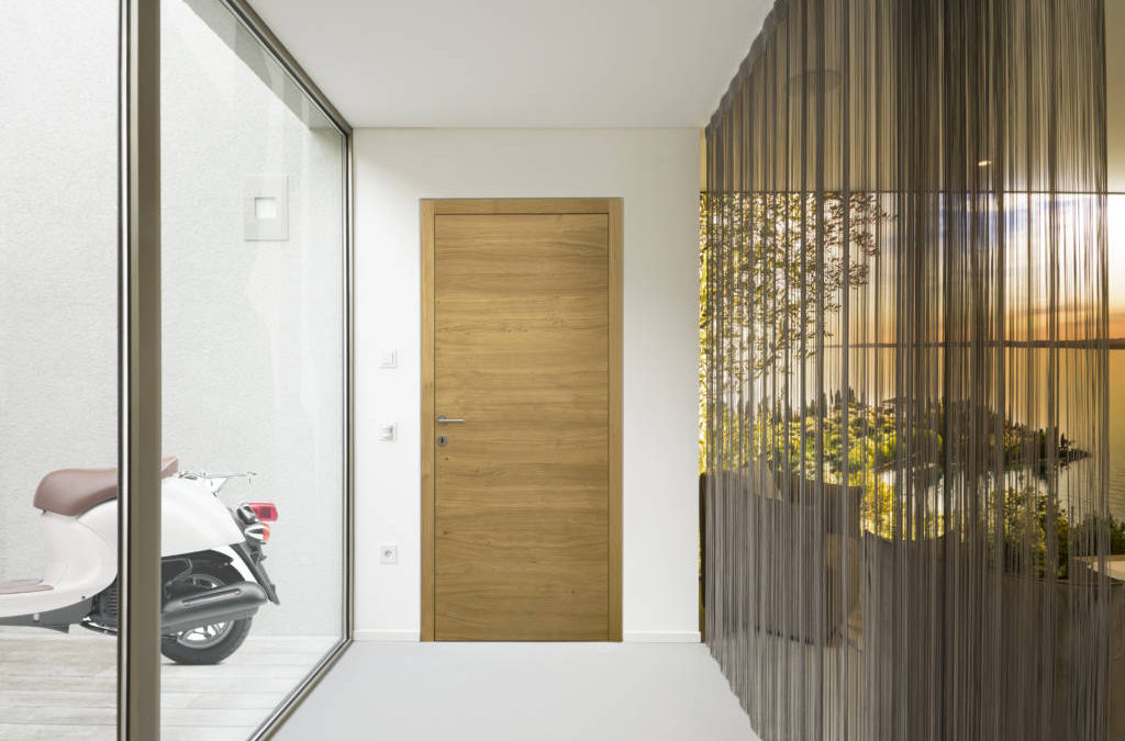 Chamonix: la porta elegante e funzionale, firmata Rubner Porte