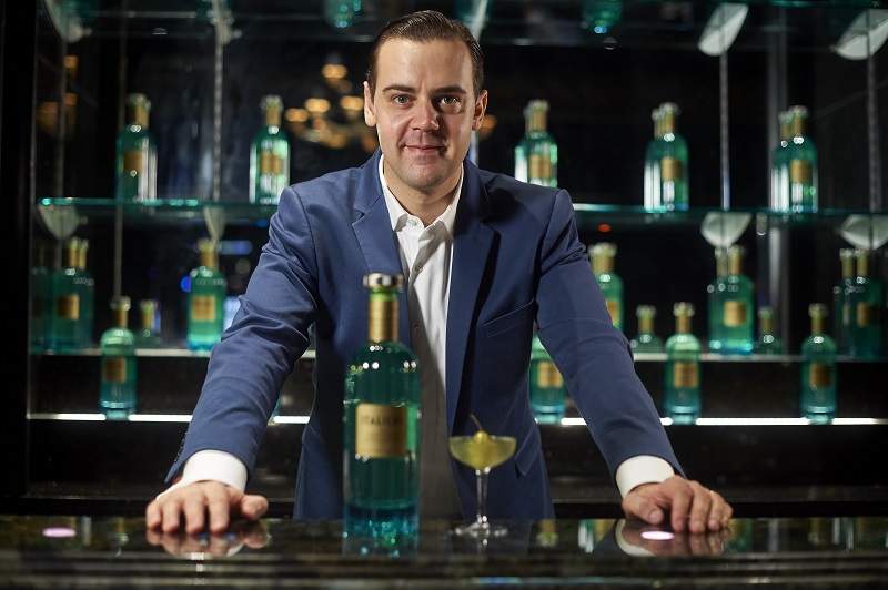ITALICUS TOUR: IL ROSOLIO DI BERGAMOTTO MADE IN ITALY  PORTA IN ITALIA LA CREATIVITA’ E L’INNOVAZIONE DI SIMONE CAPORALE